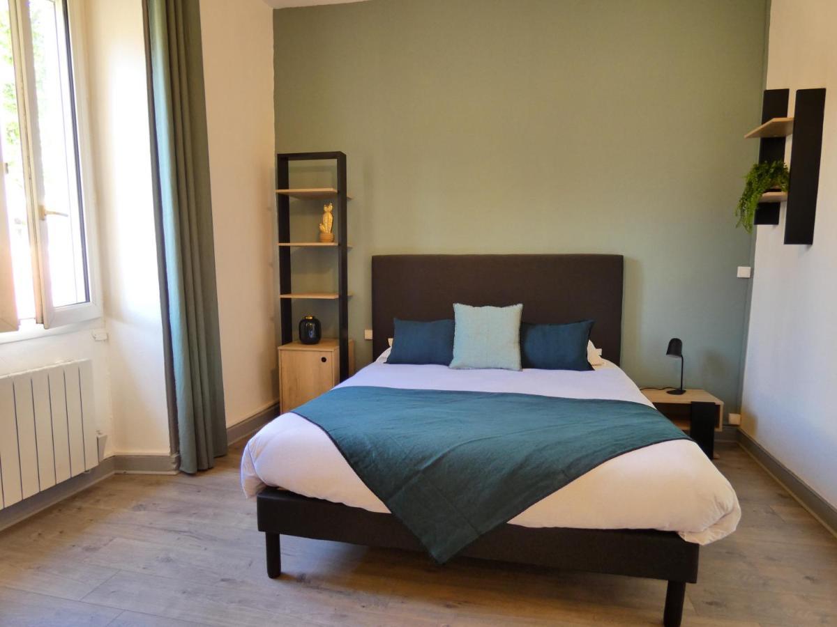 Logis Hotel Emeraude Confolens Εξωτερικό φωτογραφία